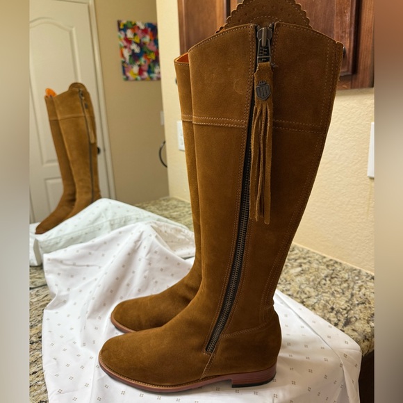 Fairfax and Favor Regina suede riding boots in size 9 1/2 new - Picture 3 of 10